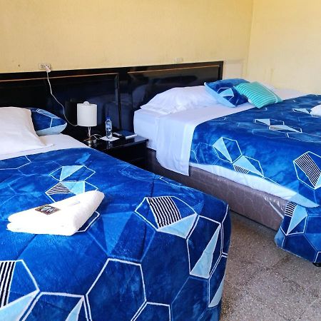 Hotel Kasa Kamelot Las Rosas Κετσαλτενάνγκο Εξωτερικό φωτογραφία
