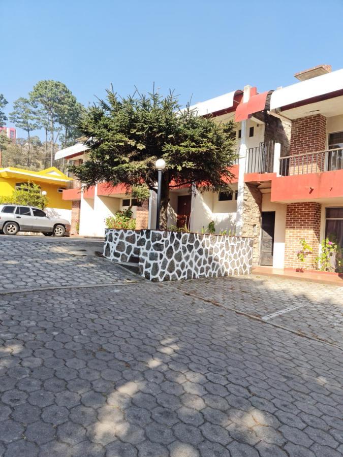 Hotel Kasa Kamelot Las Rosas Κετσαλτενάνγκο Εξωτερικό φωτογραφία