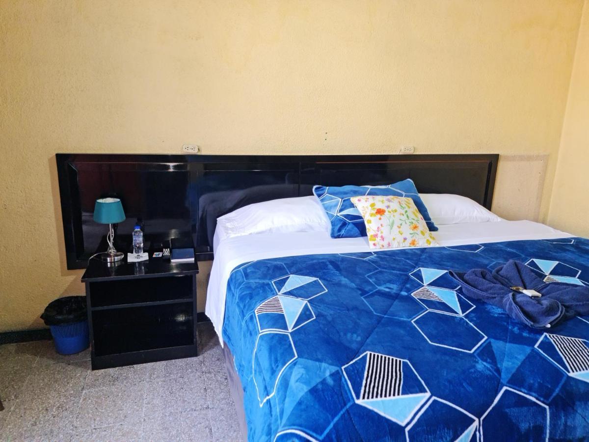Hotel Kasa Kamelot Las Rosas Κετσαλτενάνγκο Εξωτερικό φωτογραφία